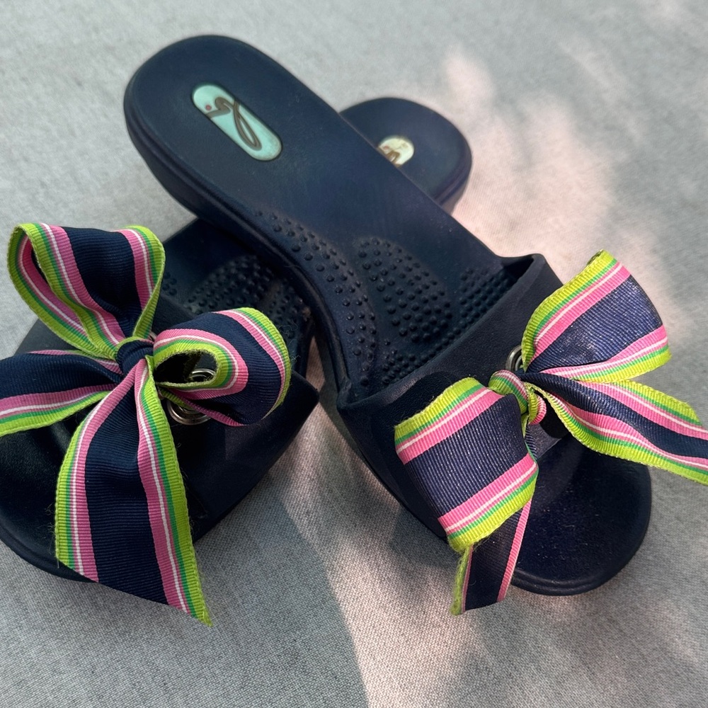 Women’s Oka-b Madison Slide Sandals in Navy with Striped Bow